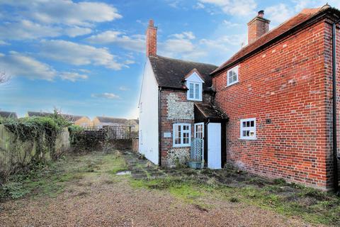 Gable End Cottage Hampden Road, Speen 2 bed cottage for sale