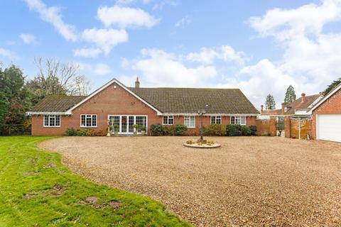 Carbinswood Lane, Woolhampton... 4 bed bungalow for sale