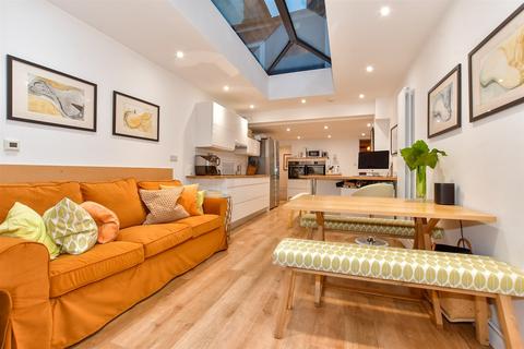 Nelson Street, Deal, Kent 3 bed terraced house for sale