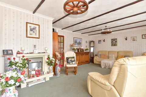 Neal Road, West Kingsdown, Sevenoaks... 3 bed chalet for sale