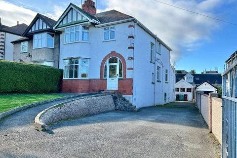 Yerburgh Avenue, Colwyn Bay 4 bed semi