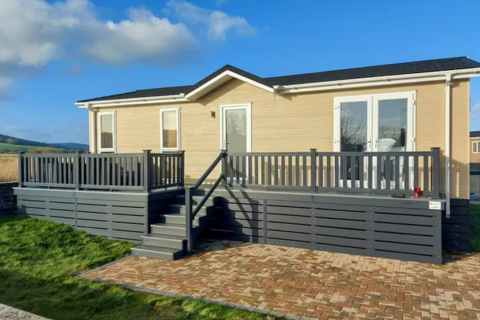 Amberley Horsham 2 bed lodge for sale