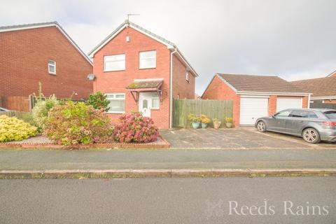 St. Marks Crescent, Ellesmere Port CH66 4 bed detached house for sale