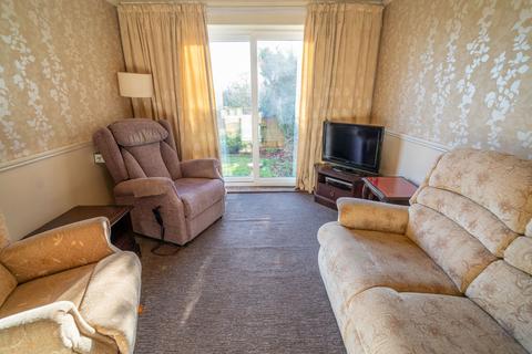 High Street, Solihull B90 2 bed maisonette for sale
