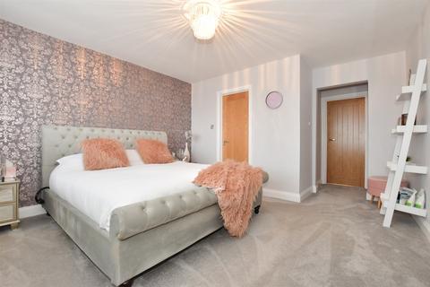 North Road, Hythe, Kent 3 bed detached house for sale