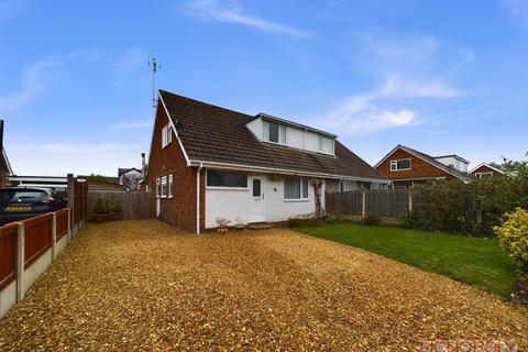 Nayland Avenue, Gresford, Wrexham 4 bed semi