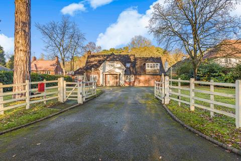 Penn Lane, Solihull B94 5 bed detached house for sale