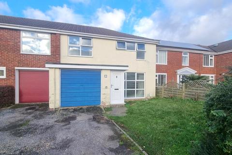 HOLLAM CRESCENT, FAREHAM 4 bed terraced house for sale