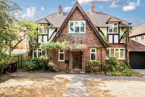 Sonning on Thames,  Berkshire,  RG4 4 bed detached house for sale