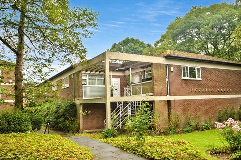 Foxhill Court, Leeds, West Yorkshire 1 bed apartment for sale