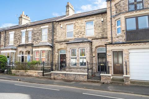 Barbican Road, York 2 bed terraced house for sale