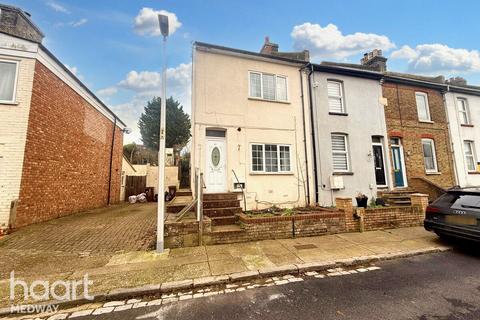 Sidney Road, Rochester 3 bed end of terrace house for sale