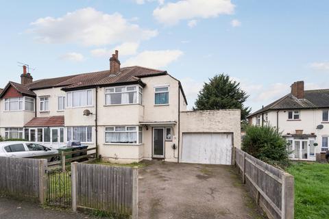 South Park Grove, New Malden KT3 3 bed semi