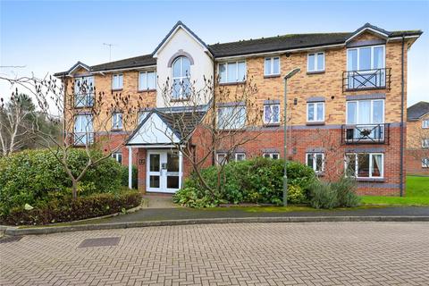 Parry Drive, Weybridge, Surrey, KT13 2 bed apartment for sale