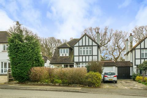 Bushey Way, Beckenham BR3 3 bed link detached house for sale