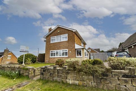 Hunloke Avenue, Walton, Chesterfield 3 bed detached house for sale