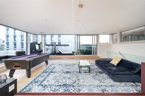 Chatfield Road, London, SW11 2 bed apartment for sale