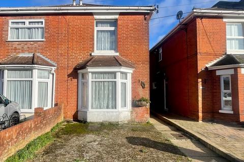 Woolston Road, Southampton SO31 3 bed semi