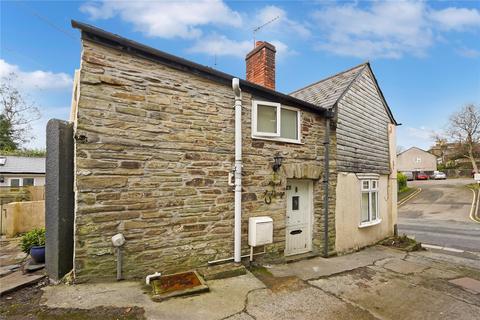 Higher Lux Street, Cornwall PL14 1 bed end of terrace house for sale