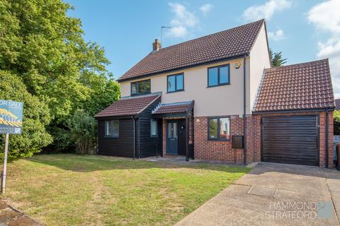 Sandringham Court, Watton 4 bed detached house for sale