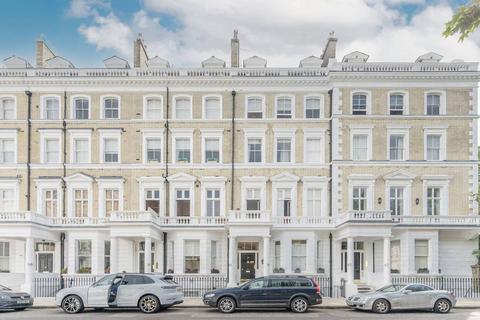 Onslow Gardens, South Kensington... 4 bed flat for sale