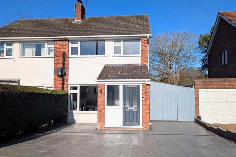 200 Crowmere Road, Shrewsbury, SY2 5LD 3 bed semi