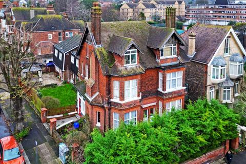 Wilbury Avenue, Hove 5 bed house for sale
