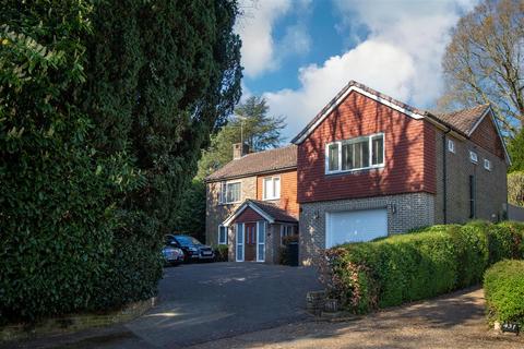 Oathall Road, Haywards Heath 4 bed detached house for sale