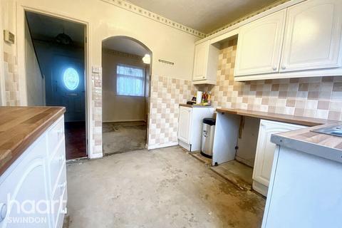 Wardley Close, SWINDON 3 bed terraced house for sale
