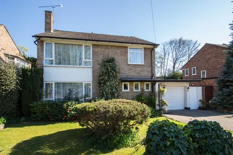 Thorkhill Gardens, Thames Ditton, KT7 4 bed detached house for sale