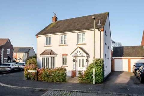 Bicester,  Oxfordshire,  OX26 4 bed detached house for sale