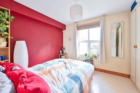 Longfellow Way, Bermondsey, London, SE1 1 bed flat for sale