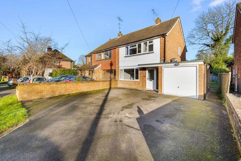 Chalmers Close, Horley RH6 3 bed house for sale