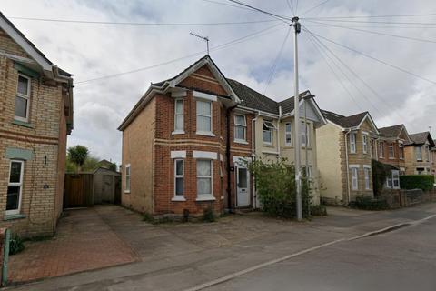 Croft Road, Poole BH12 8 bed house of multiple occupation for sale