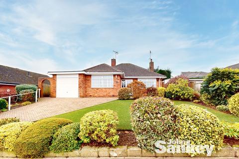 Dorchester Drive, Mansfield, NG18 2 bed detached bungalow for sale