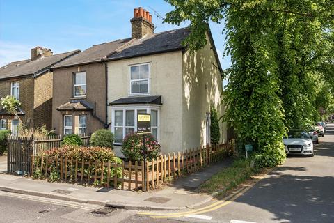 Green Lane, Chislehurst 2 bed semi