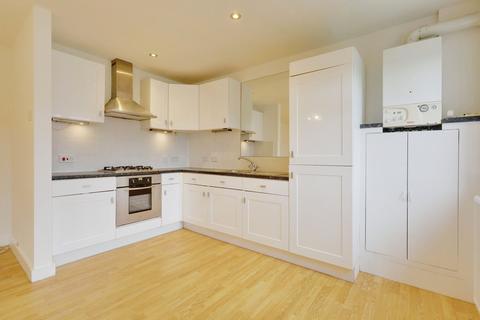 Albert Road, Benfleet, SS7 3 bed semi