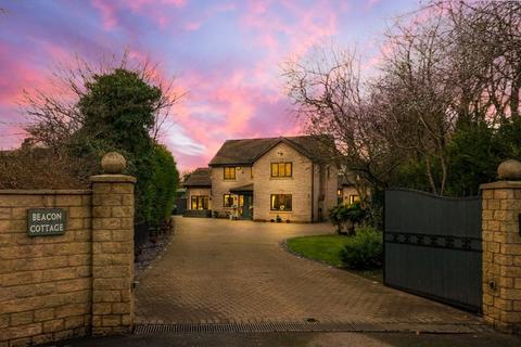 Elmers Green Lane, Dalton, WN8 5 bed detached house for sale