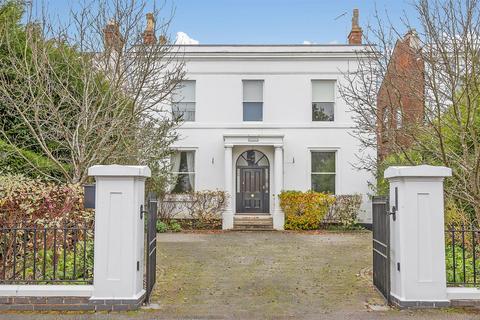 Leam Terrace, Leamington Spa 5 bed detached house for sale
