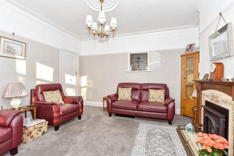 Southdown Road, Cosham, Portsmouth... 3 bed semi