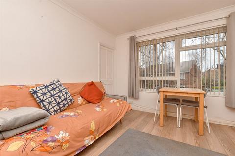 Sutton Grove, Sutton, Surrey 1 bed apartment for sale