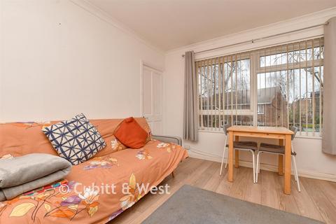Sutton Grove, Sutton, Surrey 1 bed apartment for sale