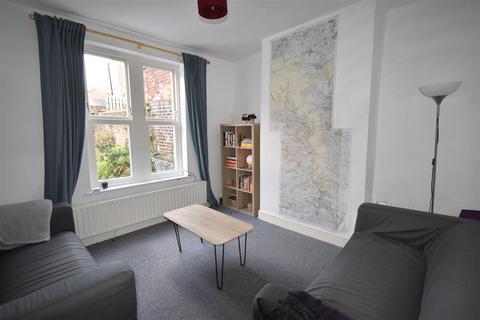 28 Grosvenor Square, Sharrow, S2 4NS 3 bed end of terrace house for sale