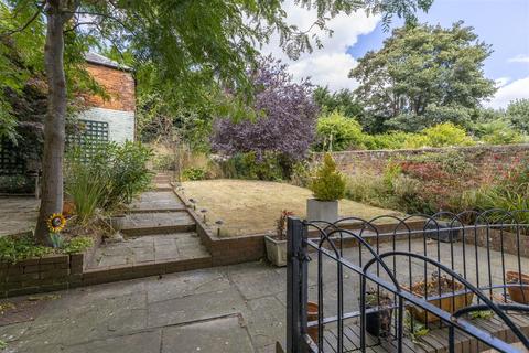 Quay Street, Halesworth IP19 6 bed barn conversion for sale
