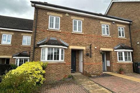 Hoopers Mews, Bushey, WD23. 3 bed terraced house for sale