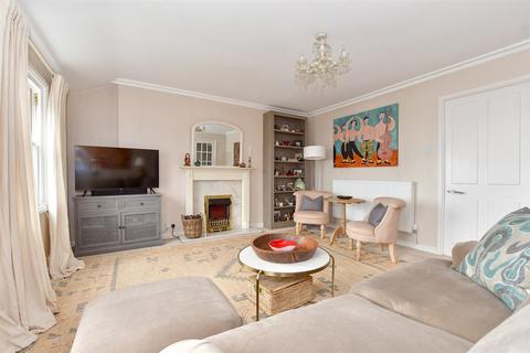 North Foreland Road, Broadstairs, Kent 2 bed flat for sale