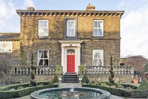 Moorside Road, Bradford BD2 6 bed link detached house for sale