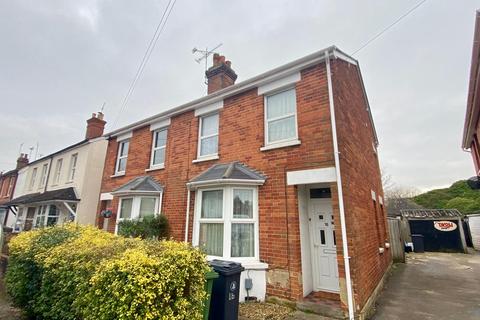 16 Watchetts Road, Camberley, GU15 2 bed semi