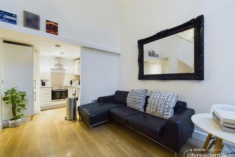 Sir Thomas Street, Liverpool 2 bed duplex for sale