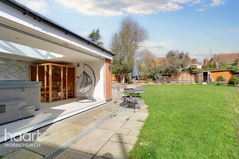Parkstone Avenue, Hornchurch 8 bed detached house for sale
